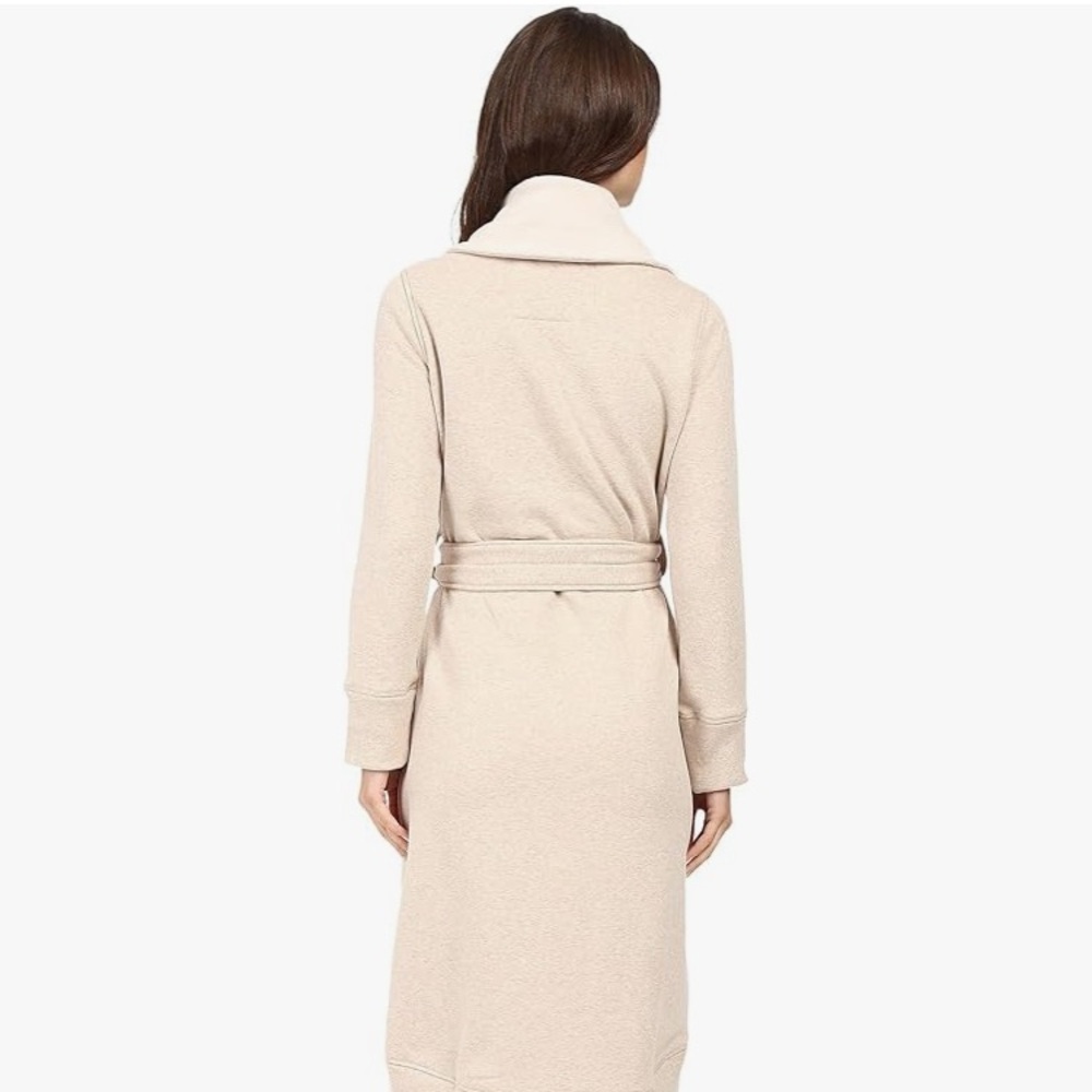 NWT UGG Women’s Duffel Robe, cream size M - Picture 3 of 10